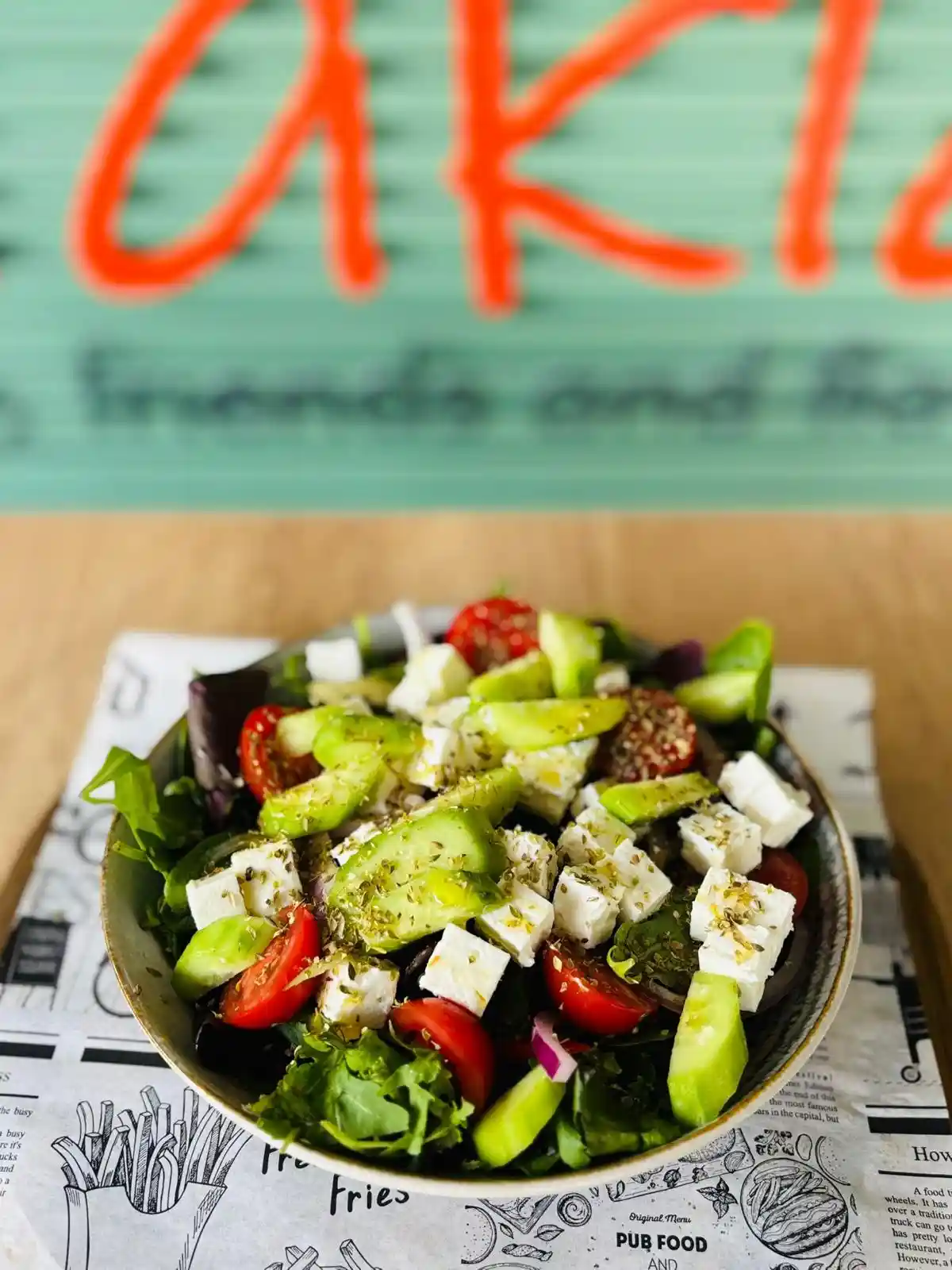 Nakla — Salată grecească cu feta